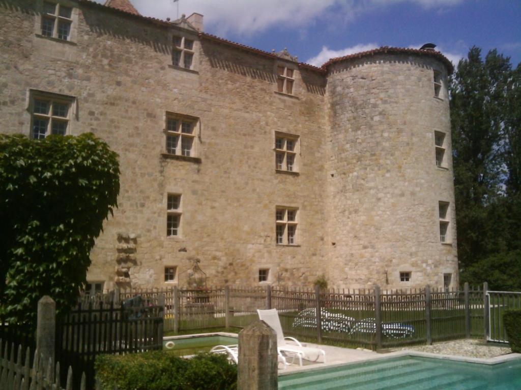Chateau De Fourcès Zewnętrze zdjęcie
